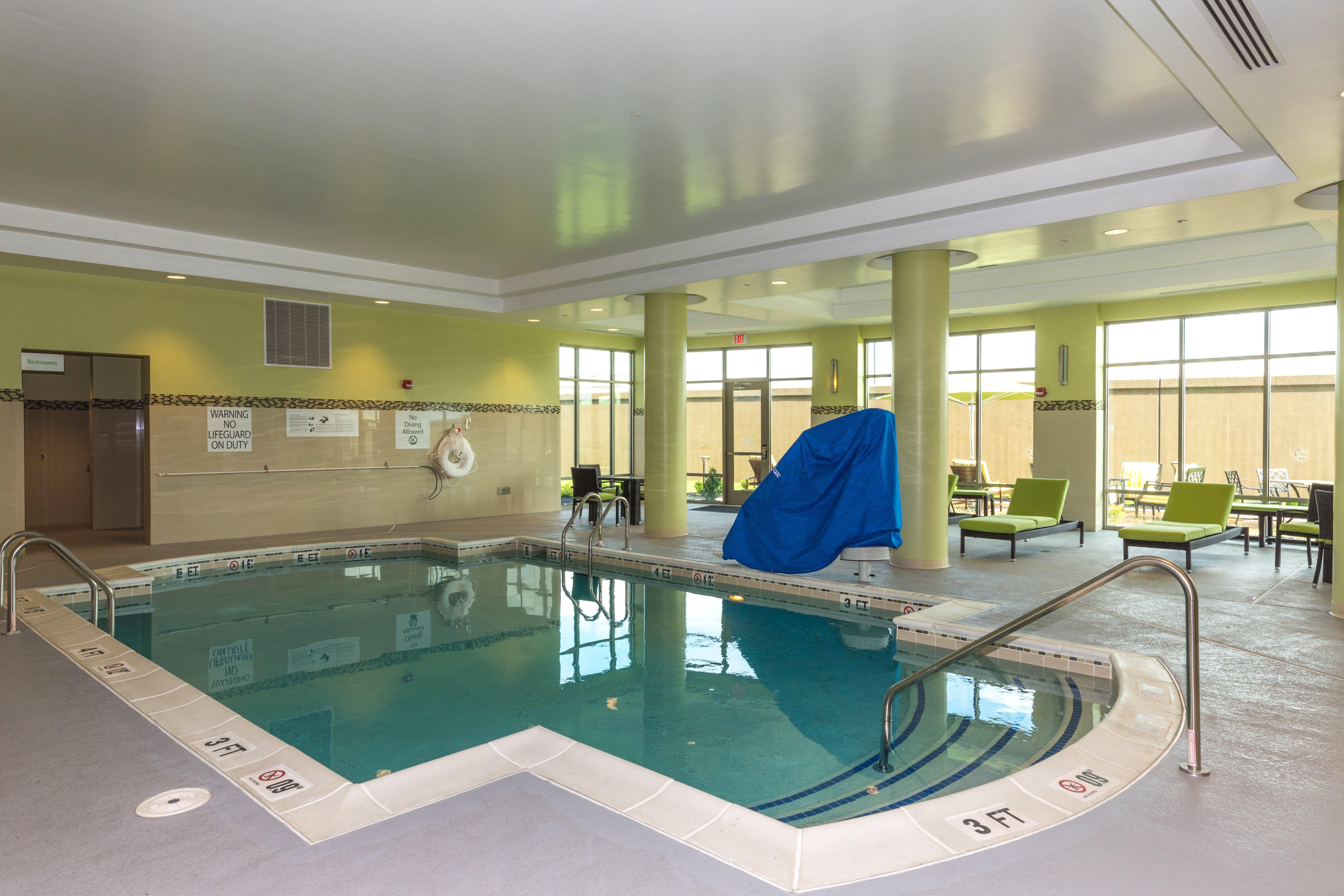Holiday Inn Lexington - Hamburg By Ihg Bagian luar foto