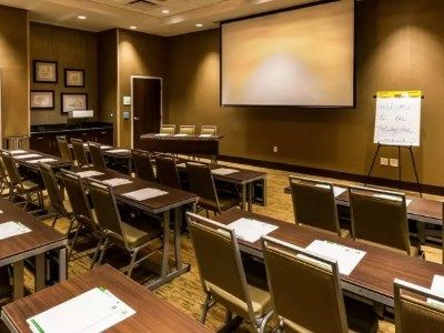 Holiday Inn Lexington - Hamburg By Ihg Bagian luar foto